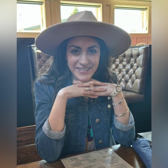 LIVE SHOW! 🎉🎊🤩New Inventory!🛍️🩷 Amazing Deals👏🏼$8+ starts!💝Gift w every order🥰🎉 - Picture 15 of 16